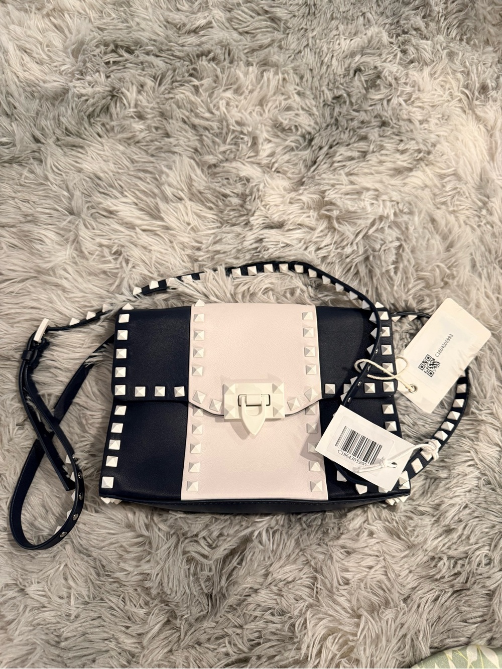 Valentino Garavani Studded Two-Tone Crossbody Bag - Black & Light Pink